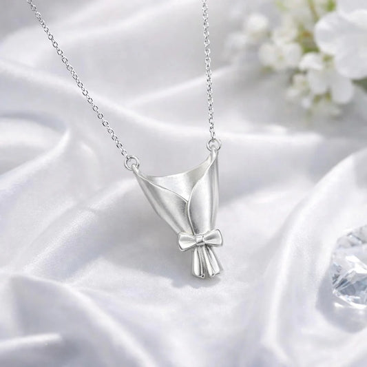 🌸Elegant Flower Bouquet Necklace – Show Your Love & Appreciation 💖
