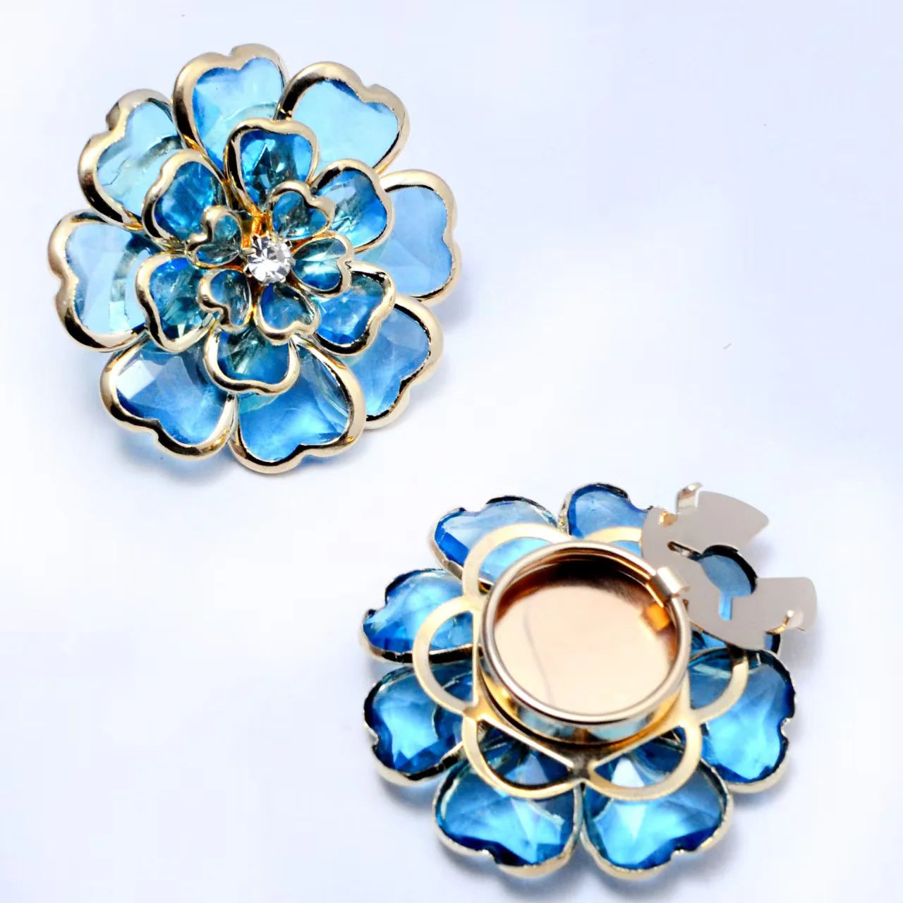 Last Day 49% OFF🔥Antique Bronze Enamel Flower Button Set🌺Subtle Detail for Shirts & Suits