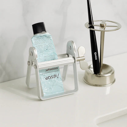 🤞🏻This is an essential household gadget —  Metal Toothpaste Squeezer