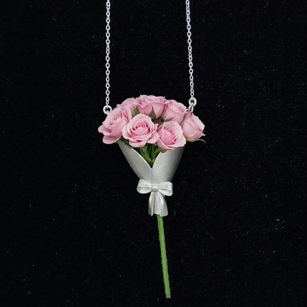 🌸Elegant Flower Bouquet Necklace – Show Your Love & Appreciation 💖