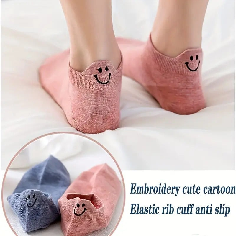 ✨ Non-Slip Smiley Tab Socks – Stay-Put Comfort & Cute Style!