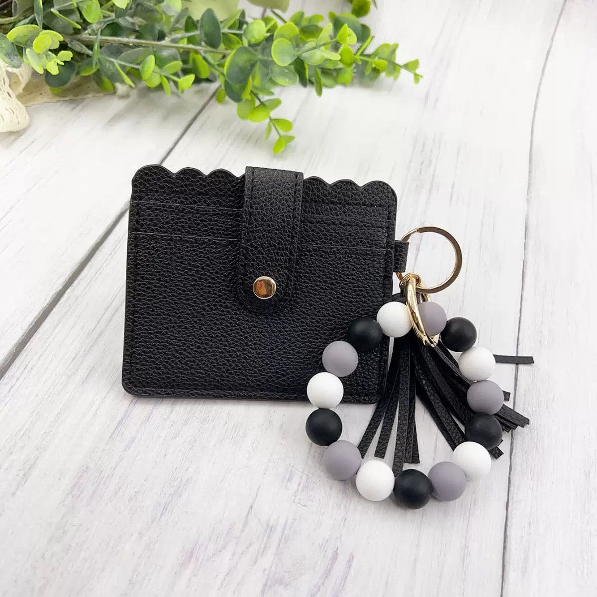 Last Day 49% OFF 🔥Fashion Beaded Decor Pu Leather Keychain