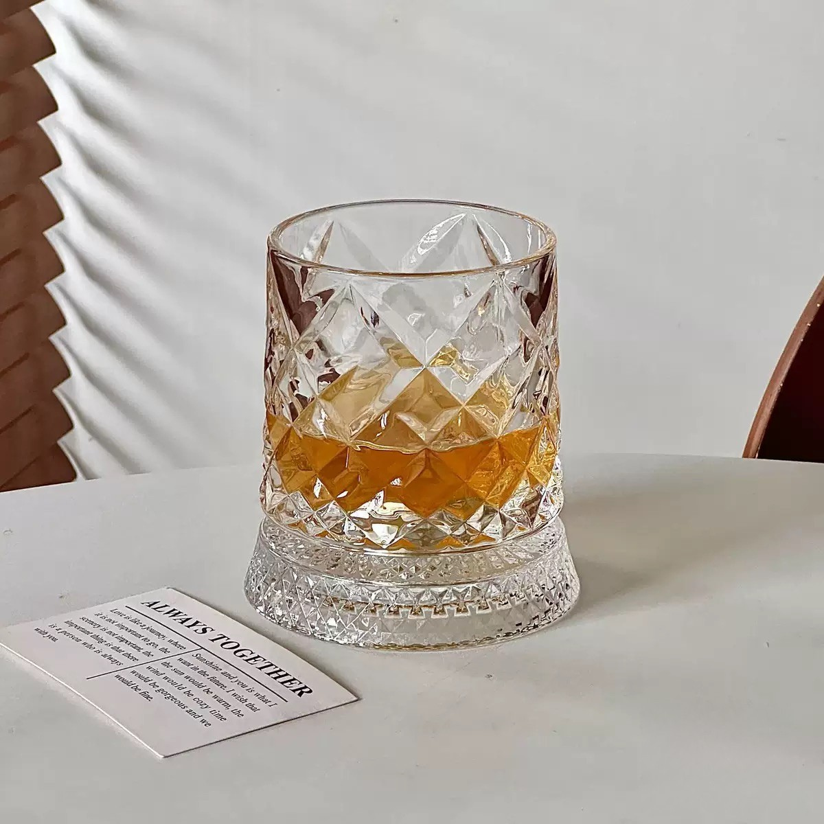 ✨ 360° Rotating Textured Glass Tumbler – Spin, Shine & Enjoy Every Drink