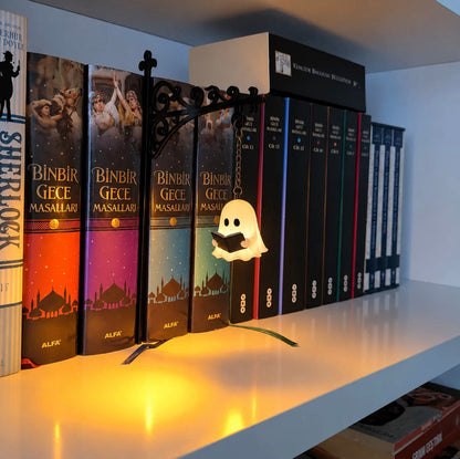 ✨ Vintage Street Lantern Book Nook Light – Bring Warmth & Charm To Your Bookshelf