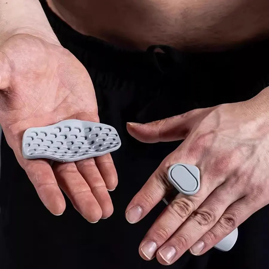 💪 Train Hard, Lift Strong — Silicone Palm Pads That Protect Every Rep
