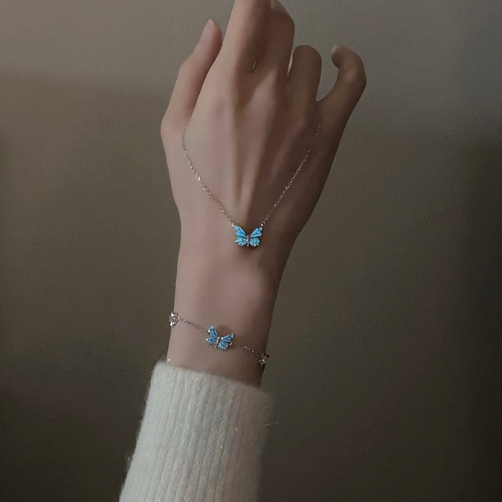 ✨ Glow-in-the-Dark Butterfly Bracelet 🦋 Light Up Your Night